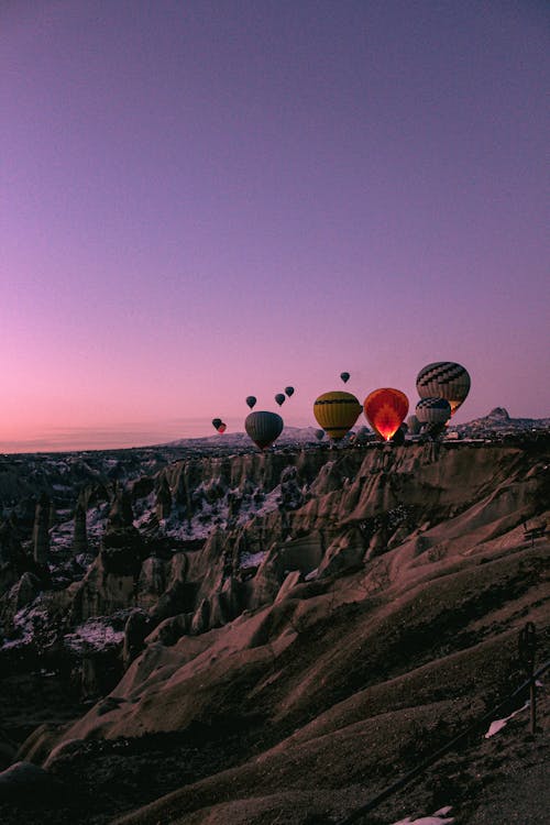 Kostenloses Stock Foto zu cappadocia, flugzeug, heißluftballons
