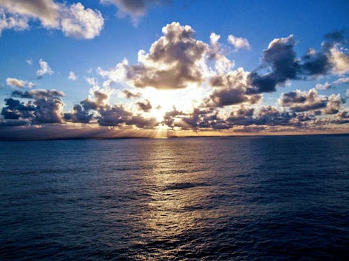 คลังภาพถ่ายฟรี ของ ซันเรย์, พระอาทิตย์ตกที่สวยงาม, มหาสมุทรแอตแลนติก