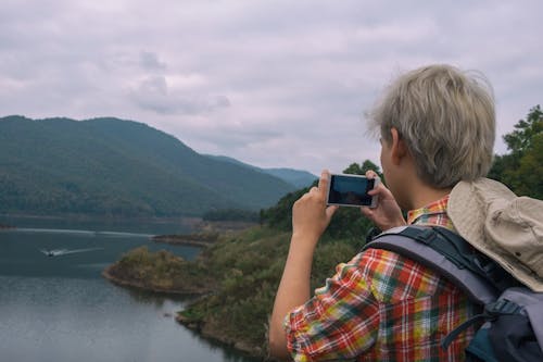 Základová fotografie zdarma na téma batoh, denní, denní světlo