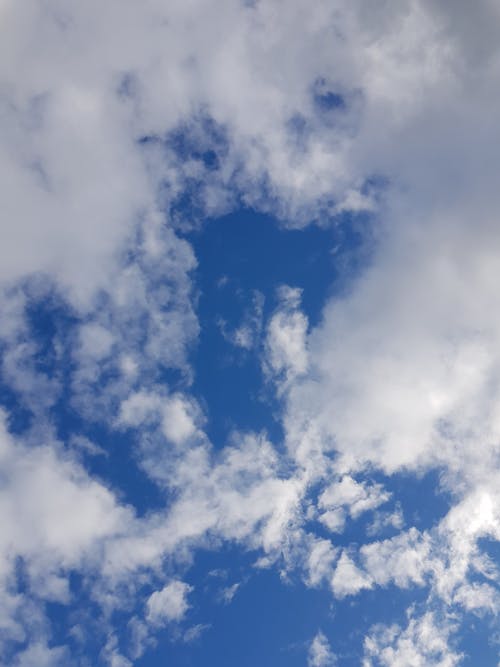 Δωρεάν στοκ φωτογραφιών με γαλάζιος ουρανός, σύννεφα