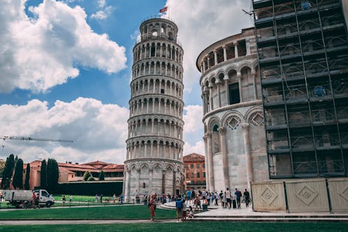 Schiefer Turm Von Pisa, Italien