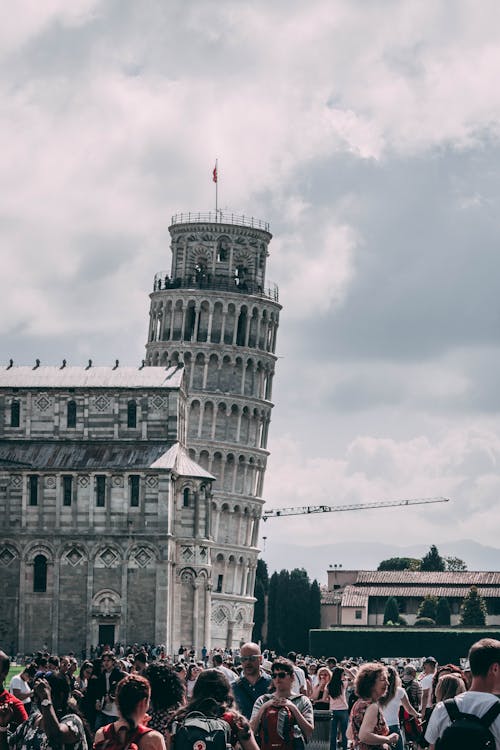 Der Schiefe Turm Von Pisa