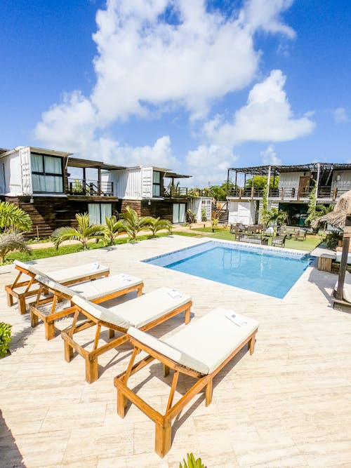 
Patio Chaise Lounge Chairs by the Pool