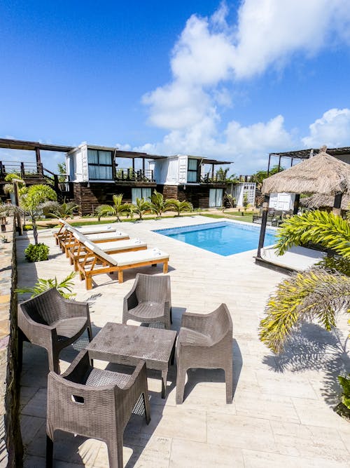 
Patio Chaise Lounge Chairs by the Pool