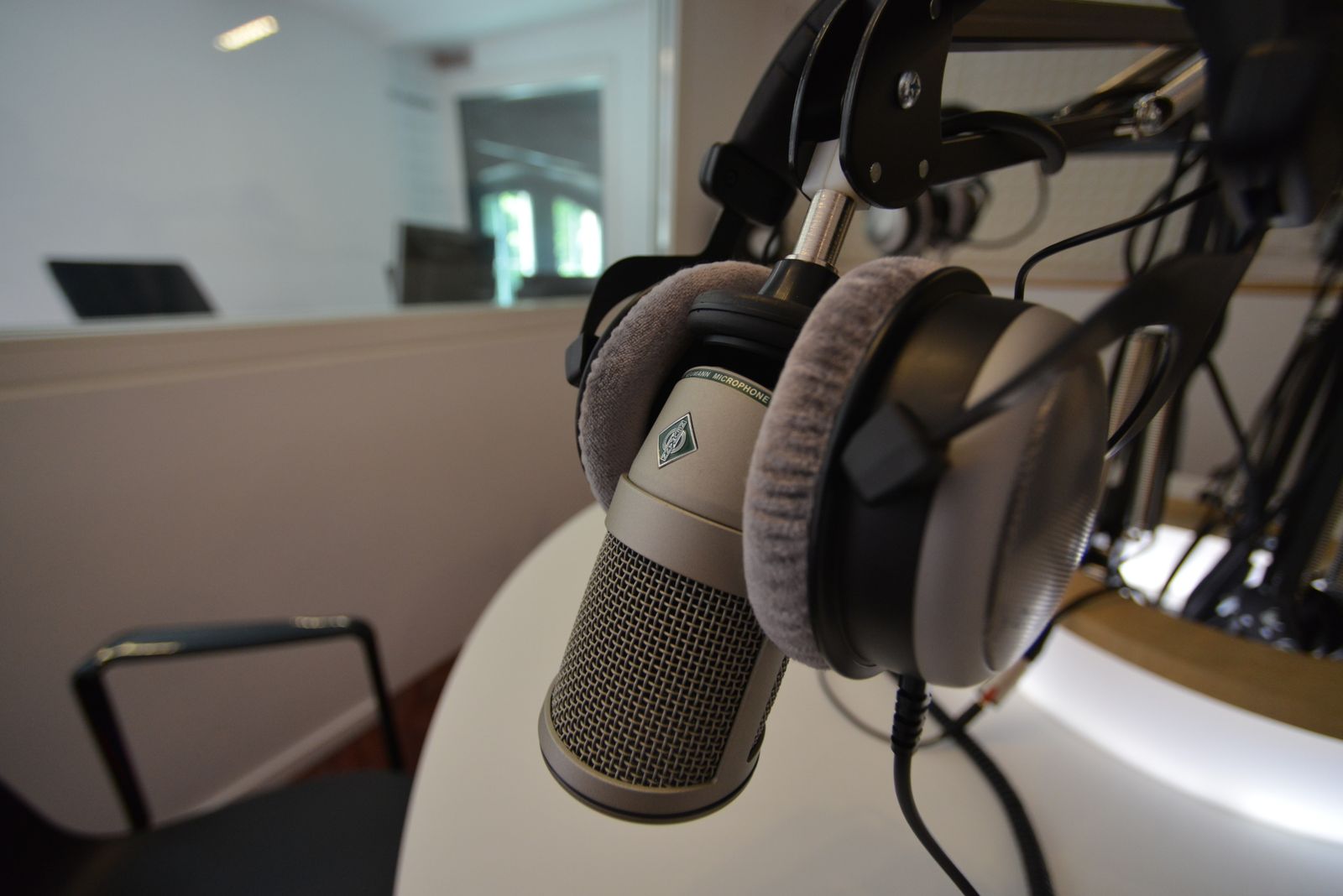 Studio microphone and headphones preserving the original voice recording