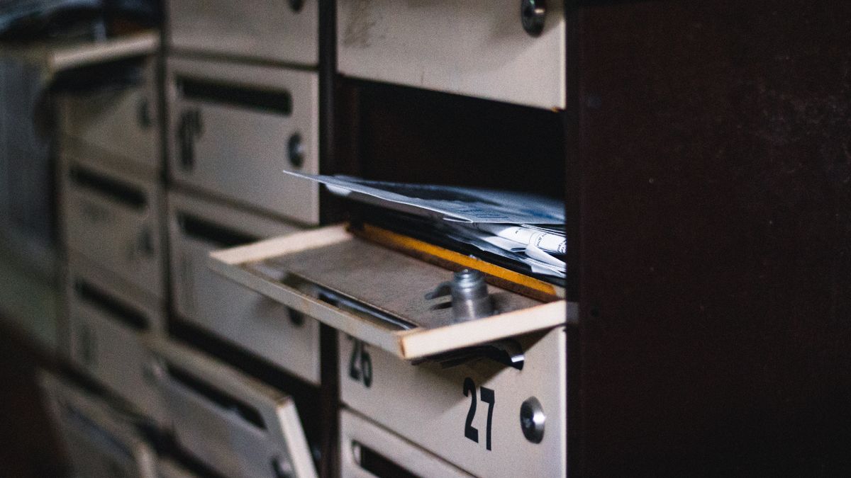 J'ai écrit à mon enfant, pas de réponse : boîte aux lettres ouverte