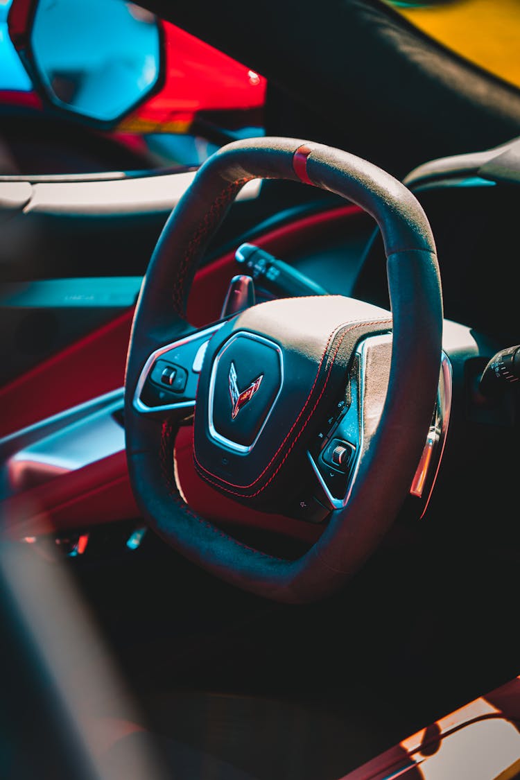 Quadratic Steering Wheel In Car