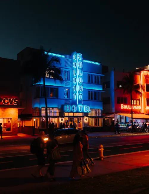 Top Tourist Attractions in Miami Guide: Neon, Art, and Coastal Wonders