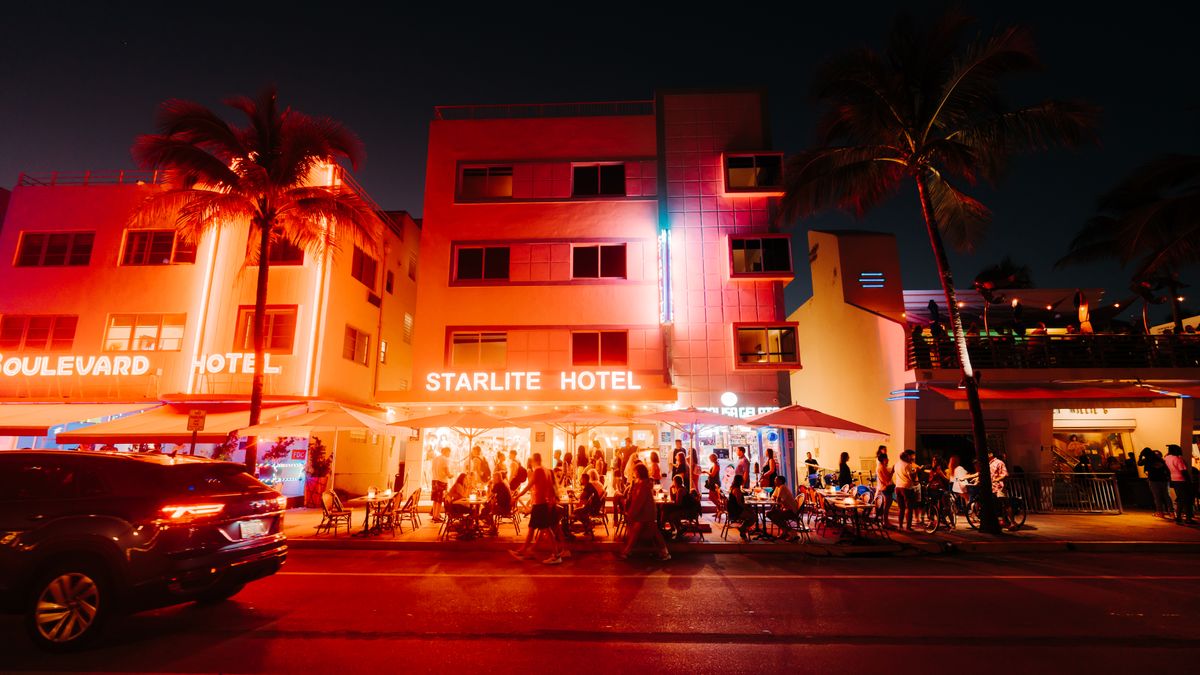Miami, FL Freebies Near Me: Where to Find Legit Deals