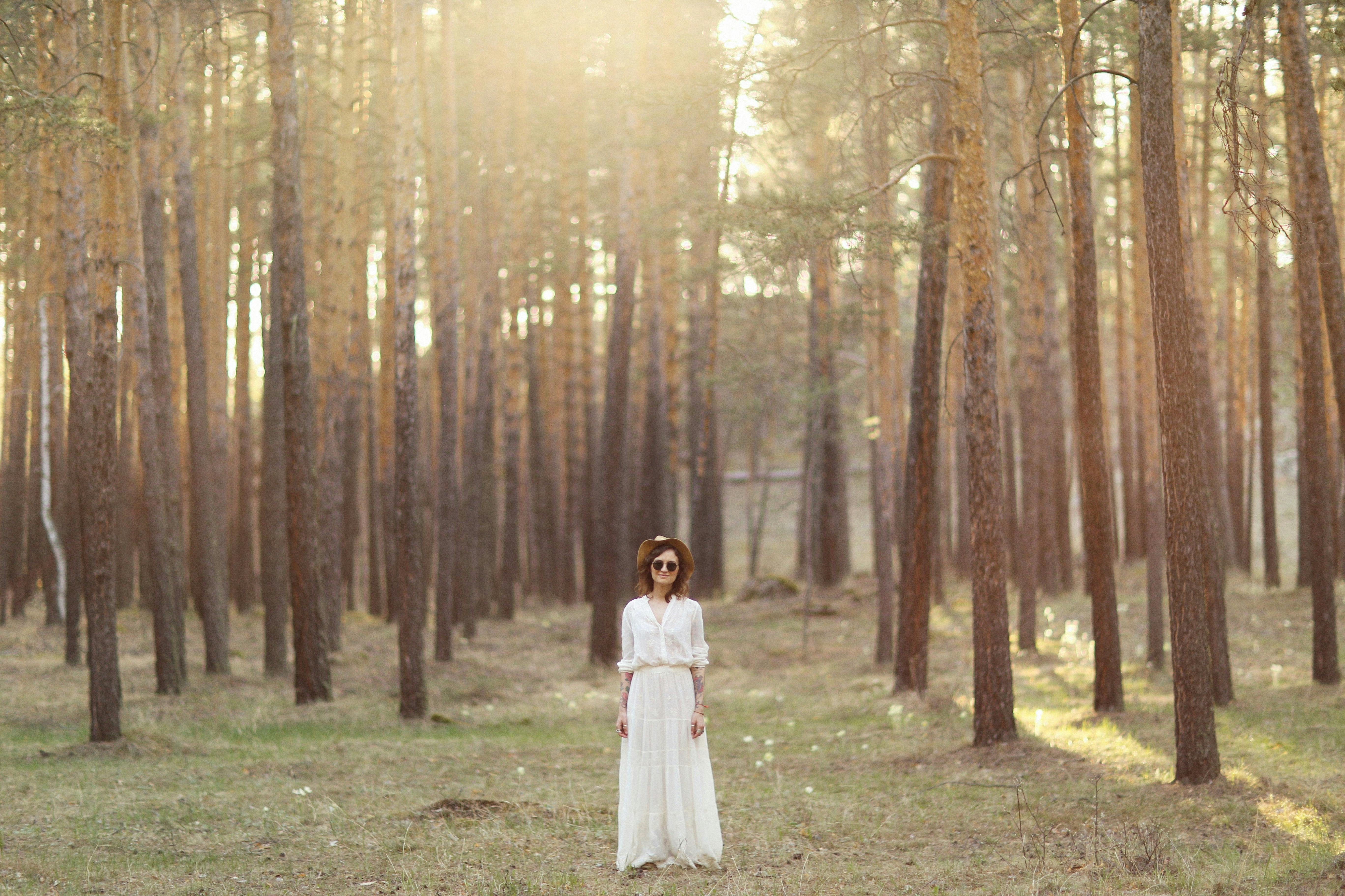 Brands Briefing: Anthropologie's weddings business has become a powerful customer acquisition engine — Photo by Alexey Demido