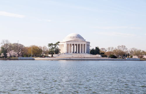 Fotobanka s bezplatnými fotkami na tému kolonáda, orientačný bod, pamätník thomas jefferson