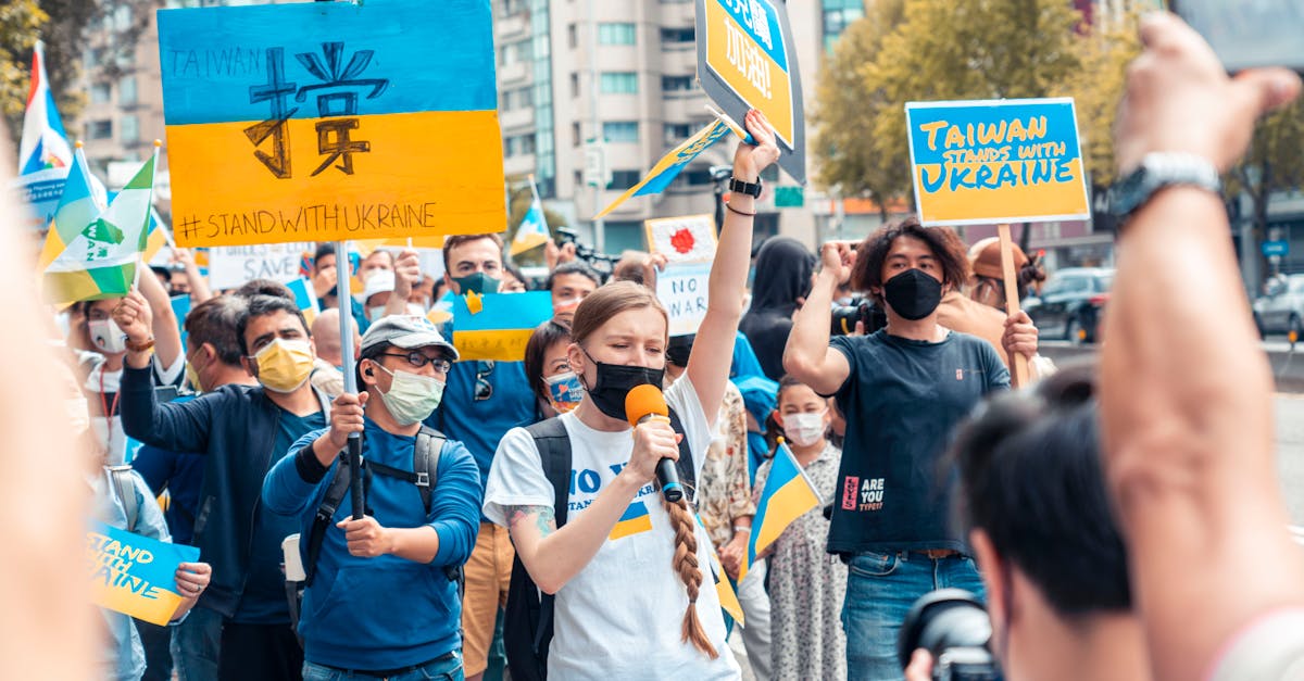 國防:傅崐萁堅決反對院版軍購 民進黨立委怒斥其行為極端邪惡