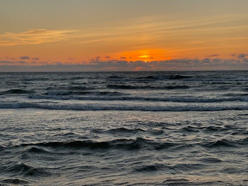 Ücretsiz akşam karanlığı, altın saat, deniz içeren Ücretsiz stok fotoğraf Stok Fotoğraflar