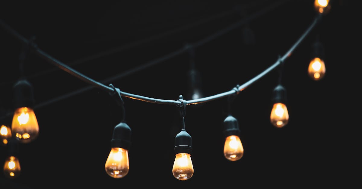 What does incandescent mean dictionary
