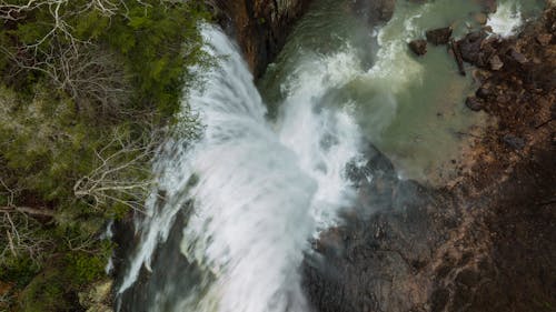 Foto profissional grátis de cachoeiras, fotografia aérea, tiro com drone