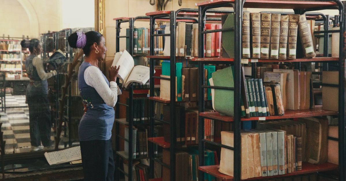 Denton's Faculty Lounge Lecture Series Brings UNT Professors to Your Public Library