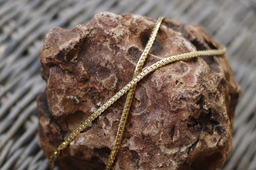 Free stock photo of chain, gold chain, gold necklace
