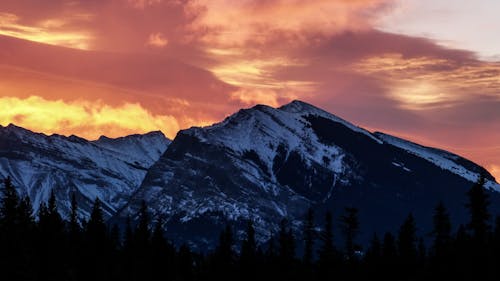 Free Snow Capped Mountain during Sunset Stock Photo