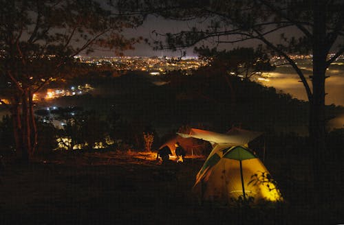 açık hava, çadır, gece içeren Ücretsiz stok fotoğraf