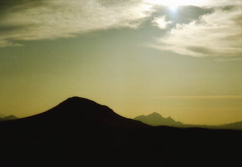 Foto d'estoc gratuïta de a l'aire lliure, alba, capvespre