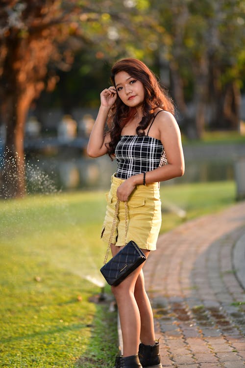 A Woman posing at the Camera · Free Stock Photo