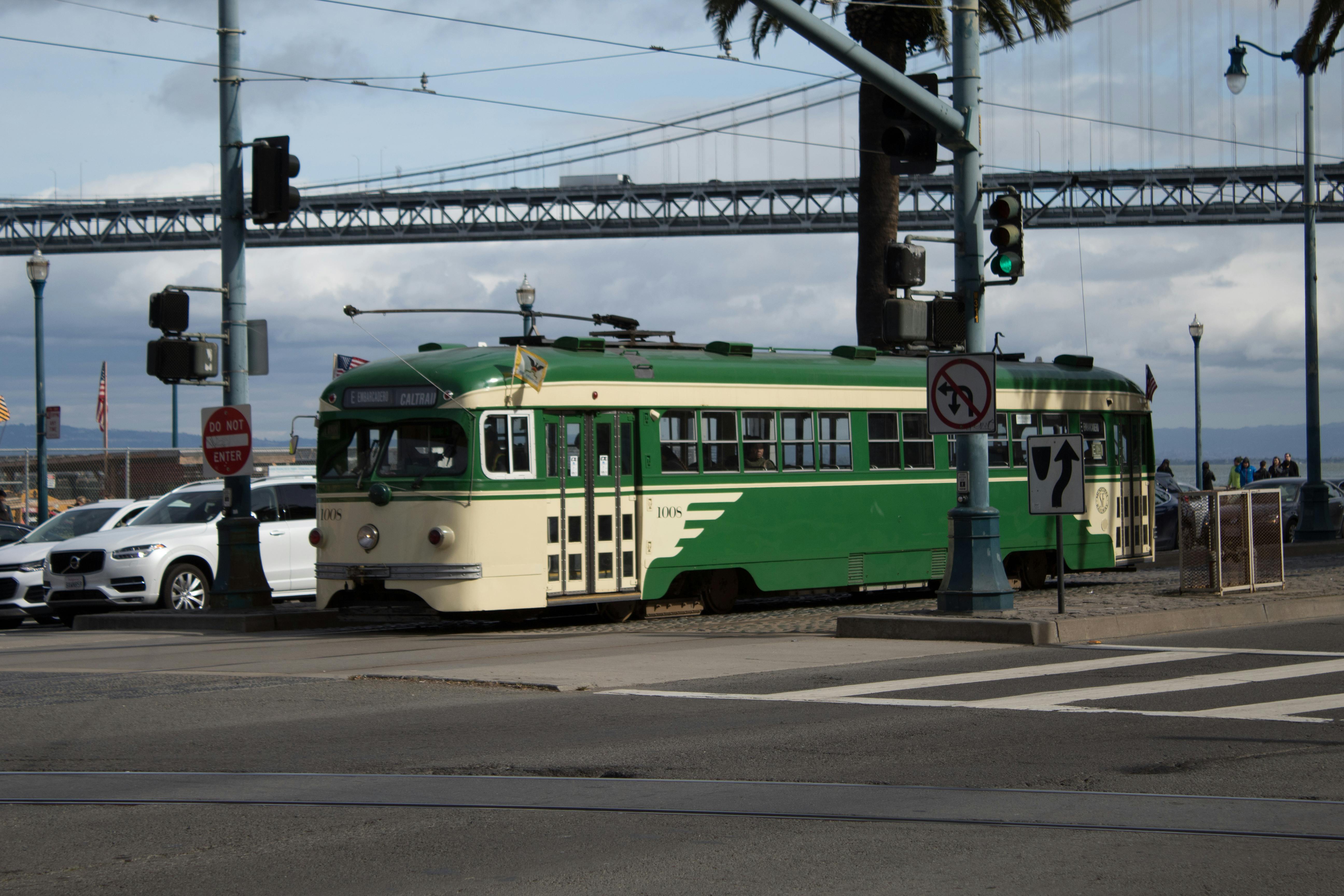 free-stock-photo-of-embarcadero-market-street-san-francisco