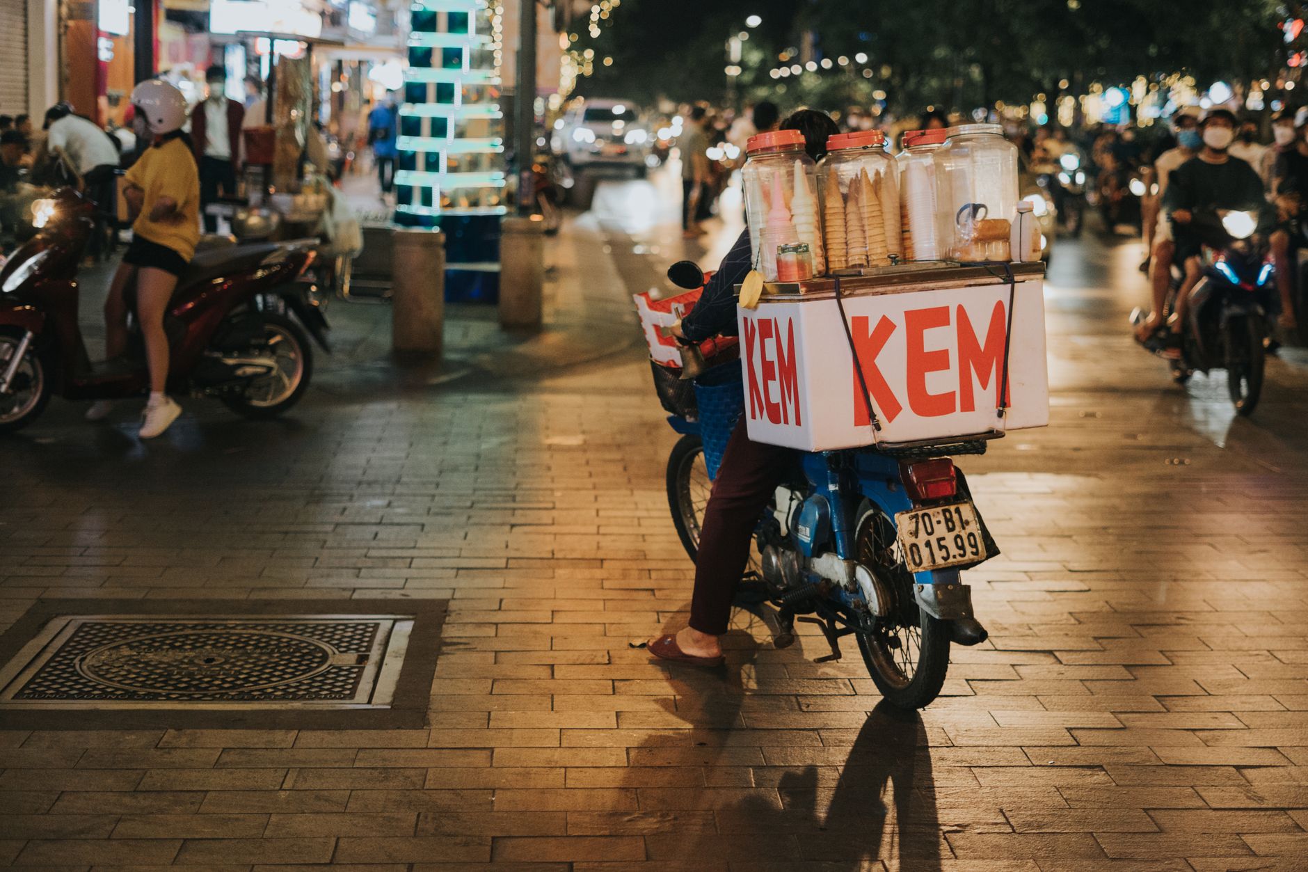 Xu hướng Social Commerce và Thương mại điện tử FMCG: Thách thức và cơ hội cho kênh bán lẻ truyền thống