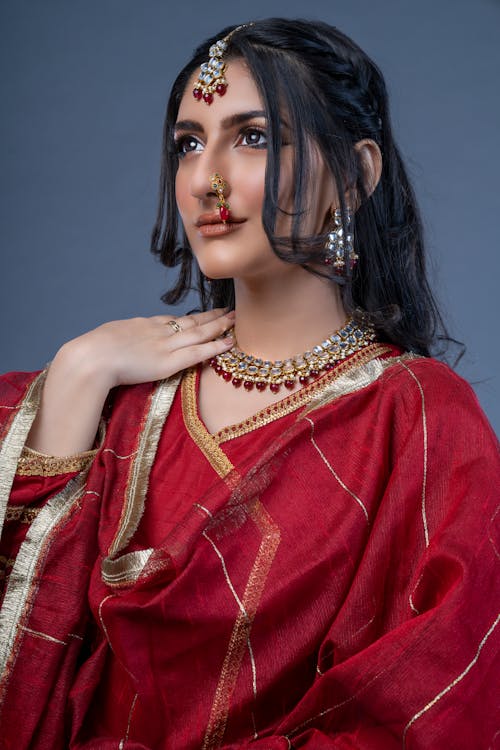 Gratis stockfoto met bruin haar, Indische jurk, jurk