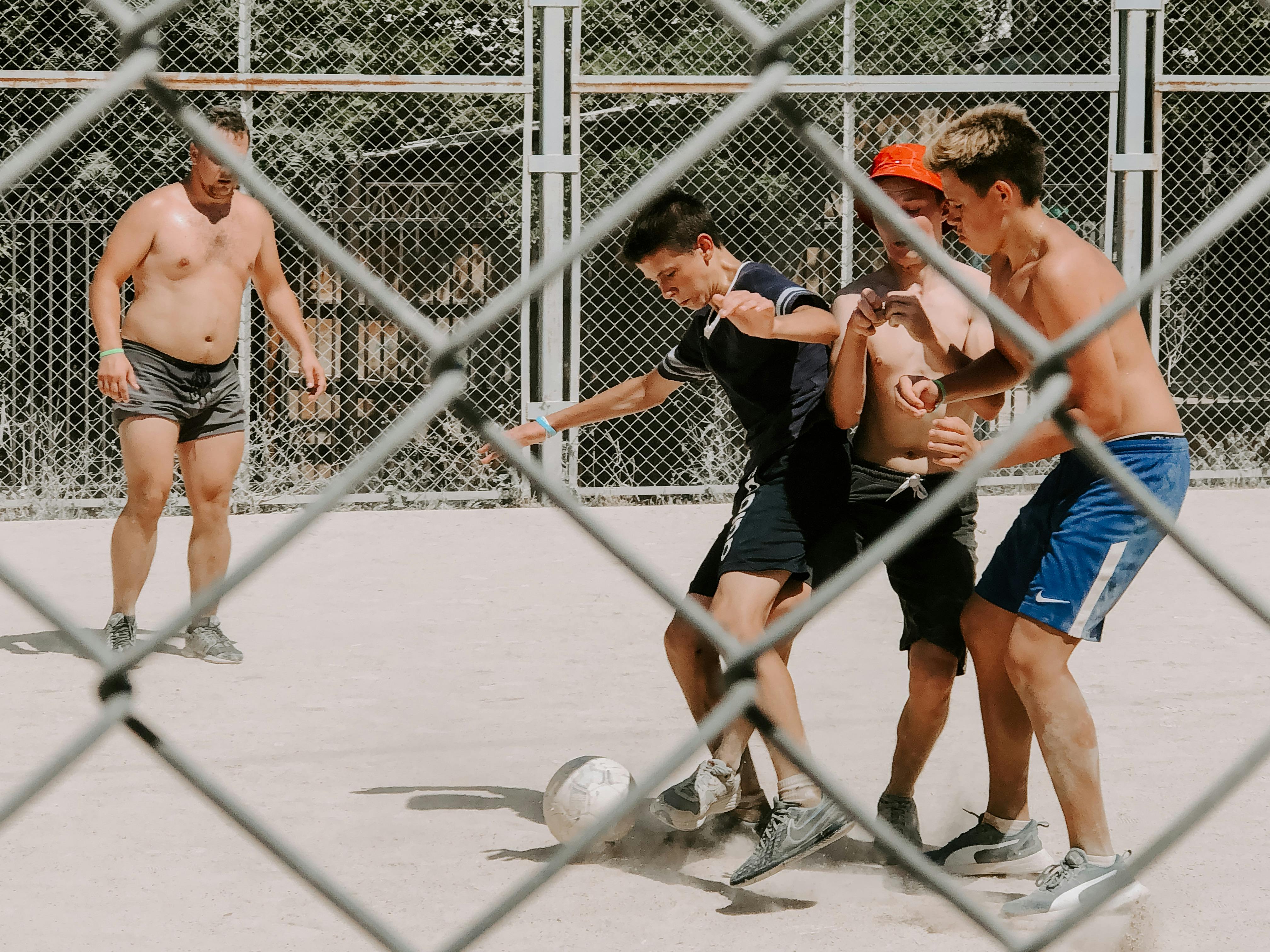 國防成了兒戲：草根影響力的新視野