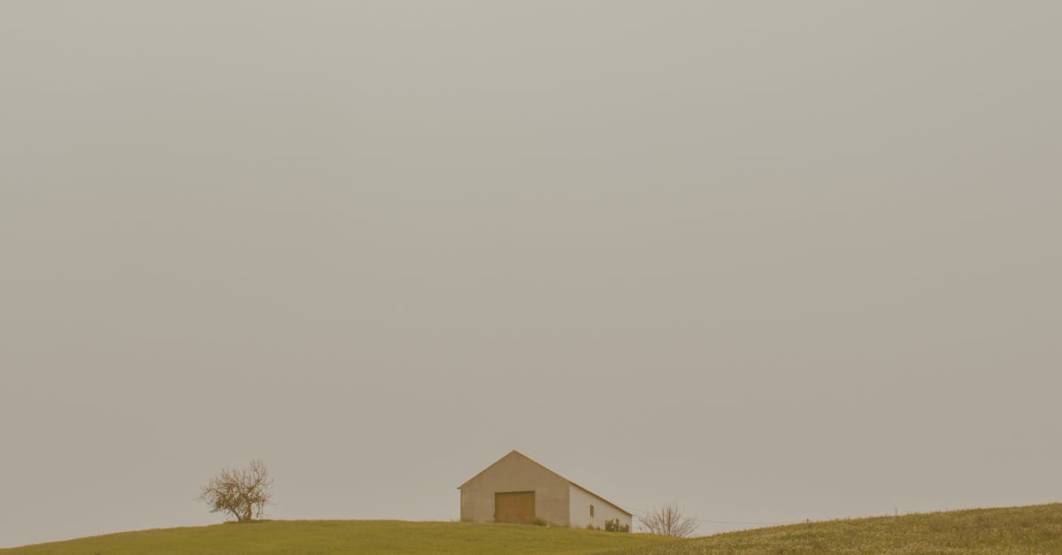 How to make a mob farm in Minecraft survival