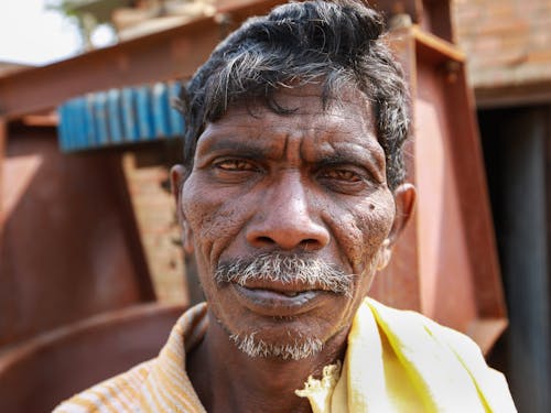 Kostenloses Stock Foto zu afroamerikanischer mann, bärtig, braune augen