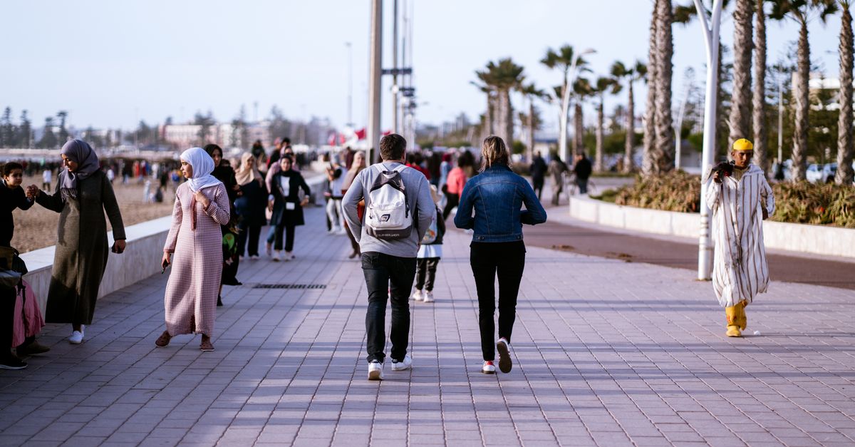 Mastering Walking Techniques for Enhanced Fitness Results