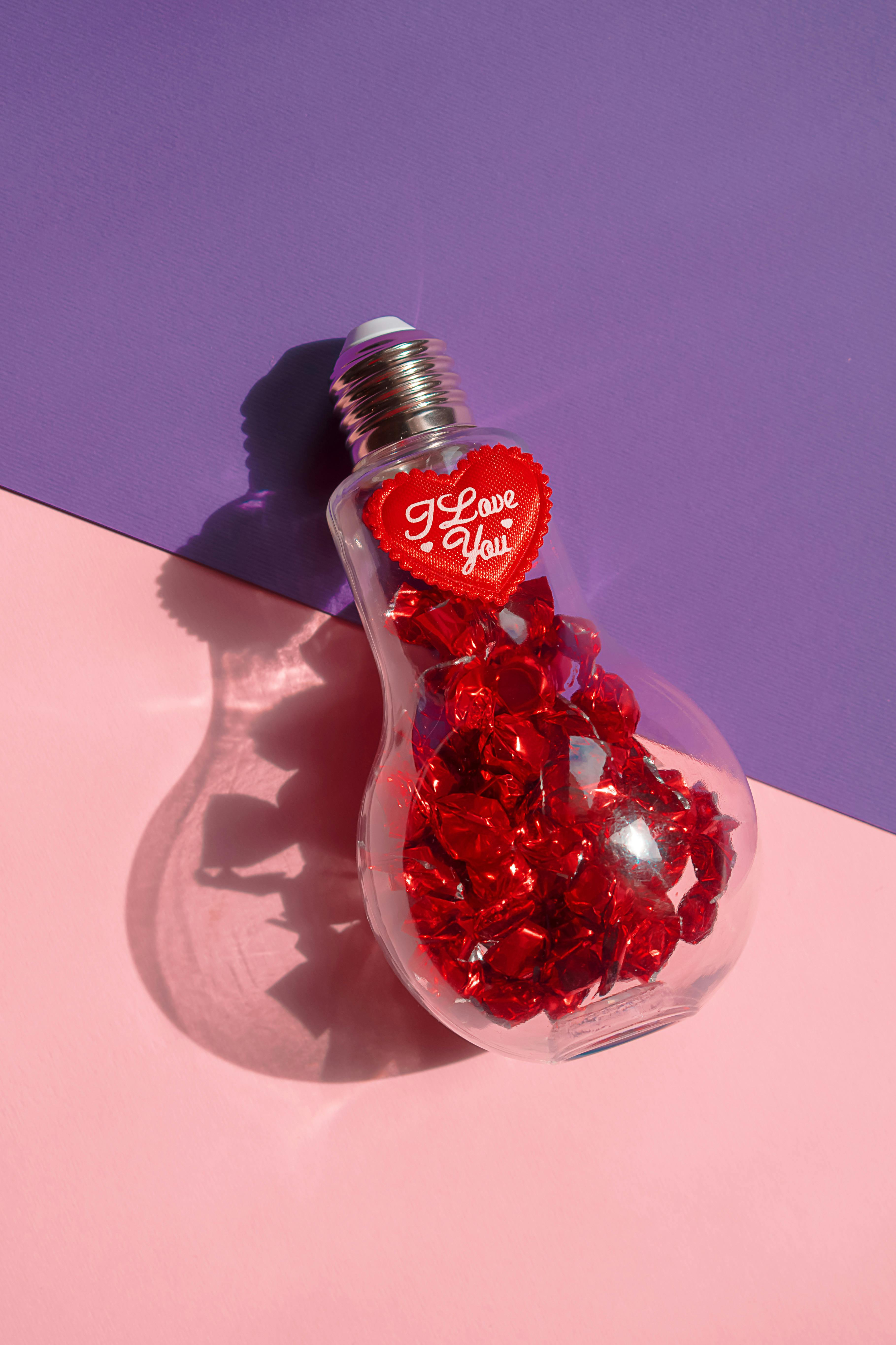 Is it a red flag to say I love you too early?