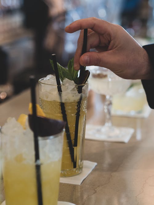 Foto d'estoc gratuïta de alcohol, bar, canyes