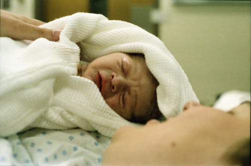 새로 태어난 아기, 아기, 영아의 무료 스톡 사진