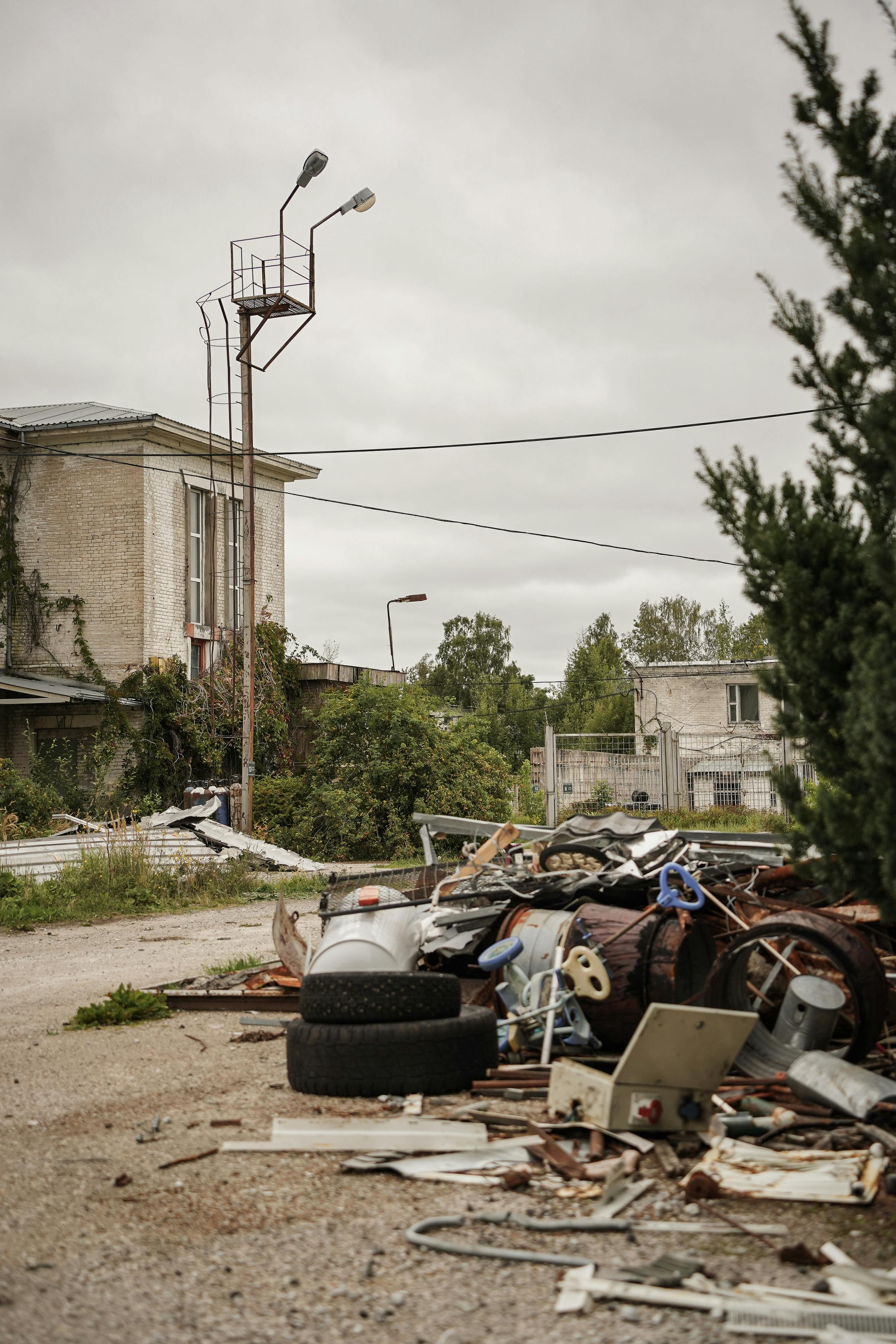 Pile Of Trash Photos Download The BEST Free Pile Of Trash Stock Photos   Pexels Photo 11519029 