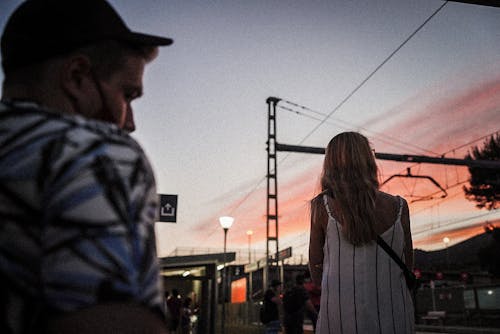 Kostenloses Stock Foto zu barcelona, frau, himmel