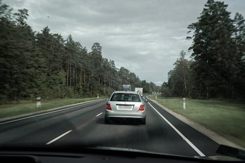 Ingyenes stockfotó akció, autó, autópálya út témában