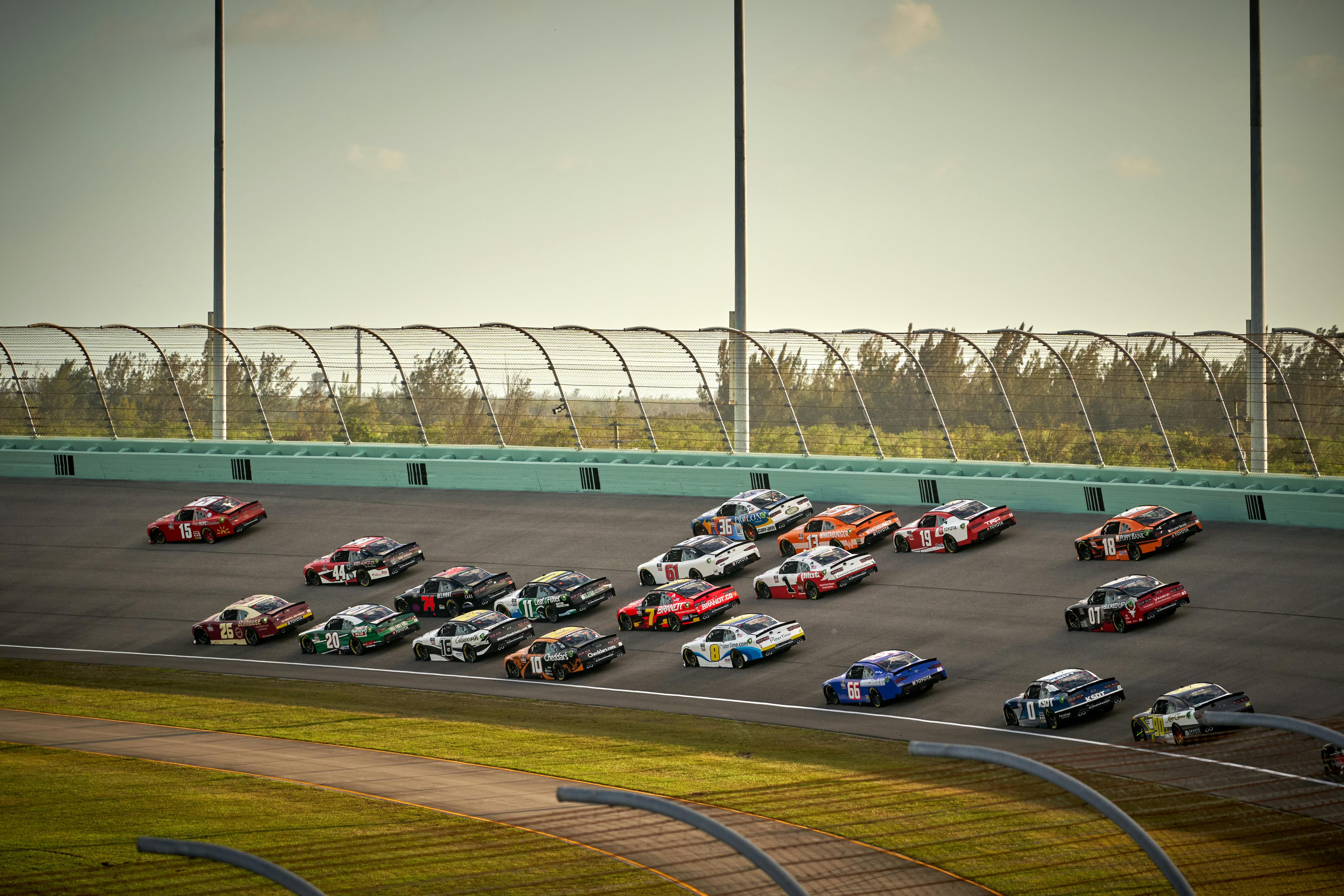 The Thrilling Chase: Unraveling the Speed and Intensity of NASCAR Racing in the USA