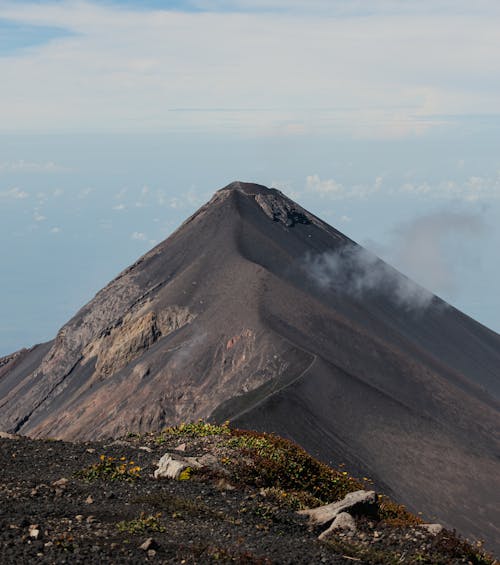 aktif volkan, dağ, dağ doruğu içeren Ücretsiz stok fotoğraf