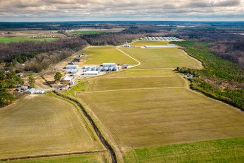 Ingyenes stockfotó farm, fű, légi fotózás témában