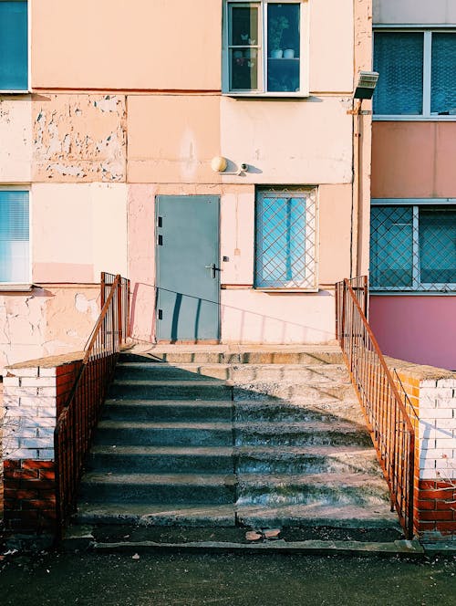 Photos gratuites de bâtiment, entrée, escalier