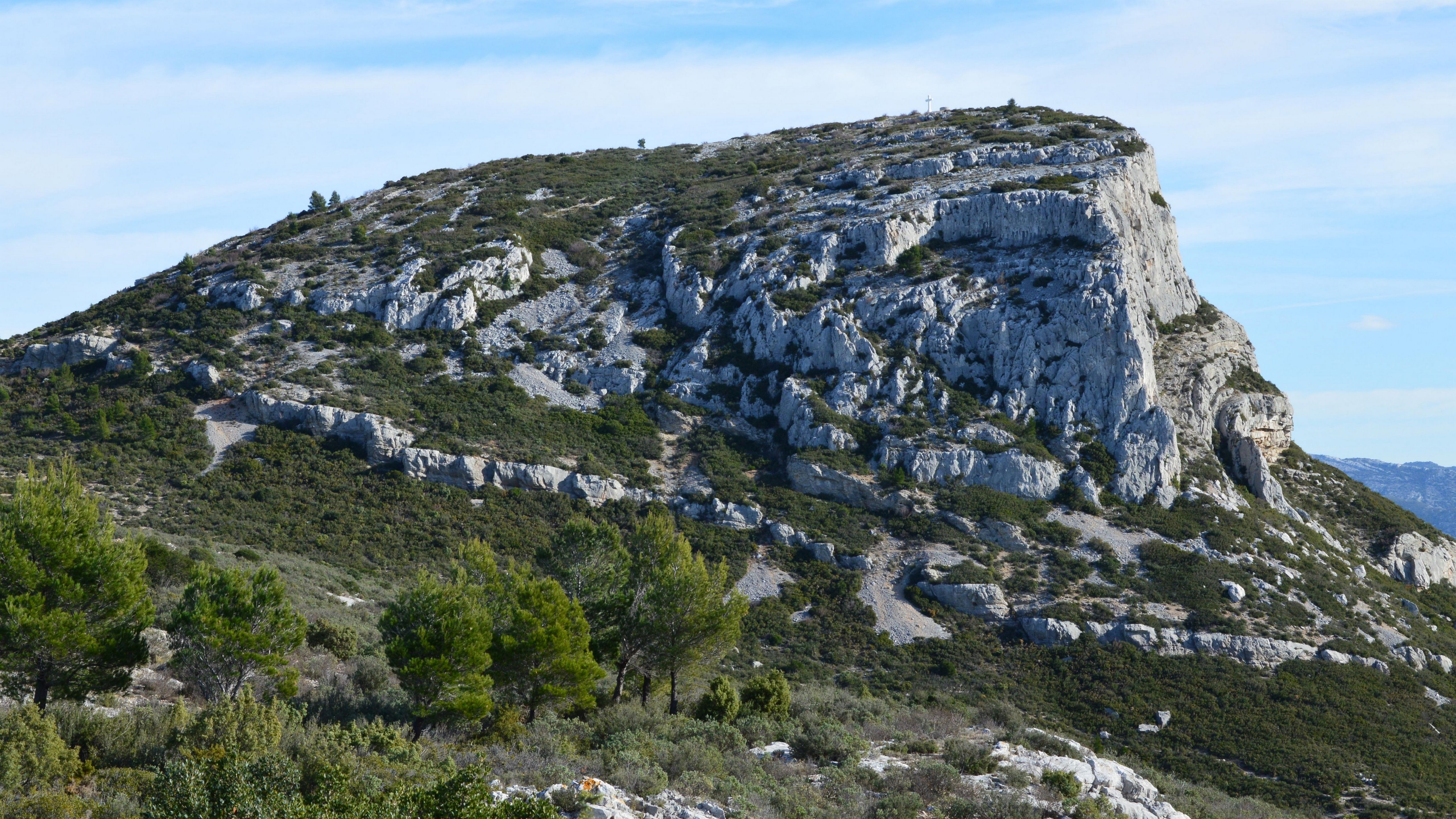 Rocks on Hill · Free Stock Photo