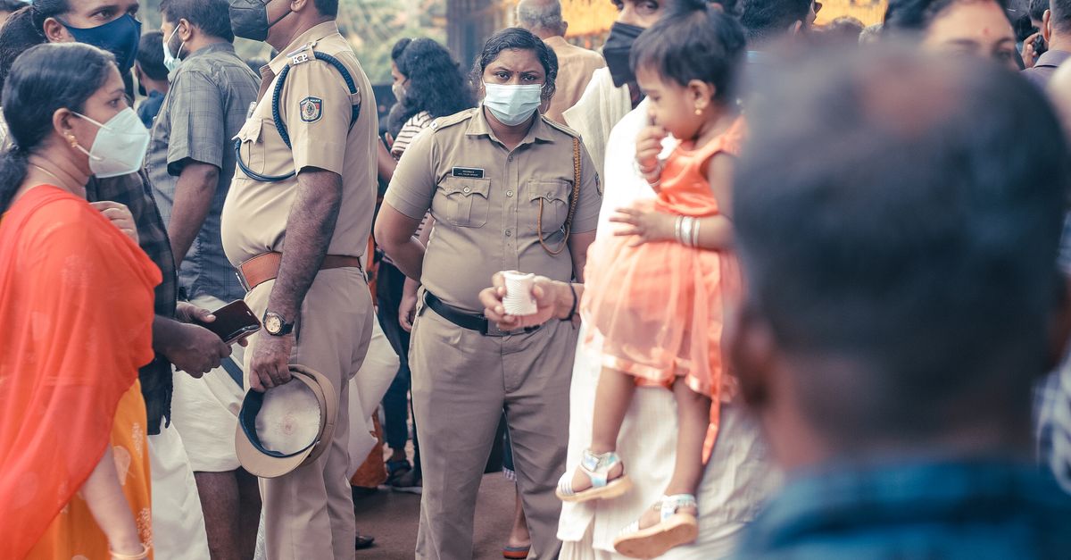 Toddler Falls From Sixth Floor After Alleged Push by 10‑Year‑Old in Mumbai