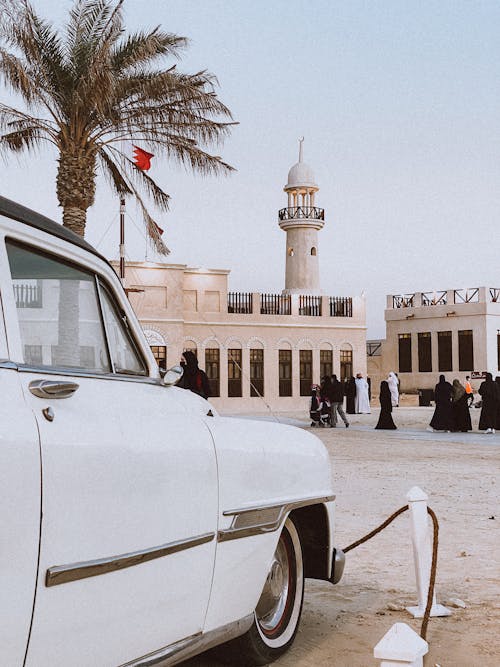 Kostenloses Stock Foto zu auto, islam, klarer himmel