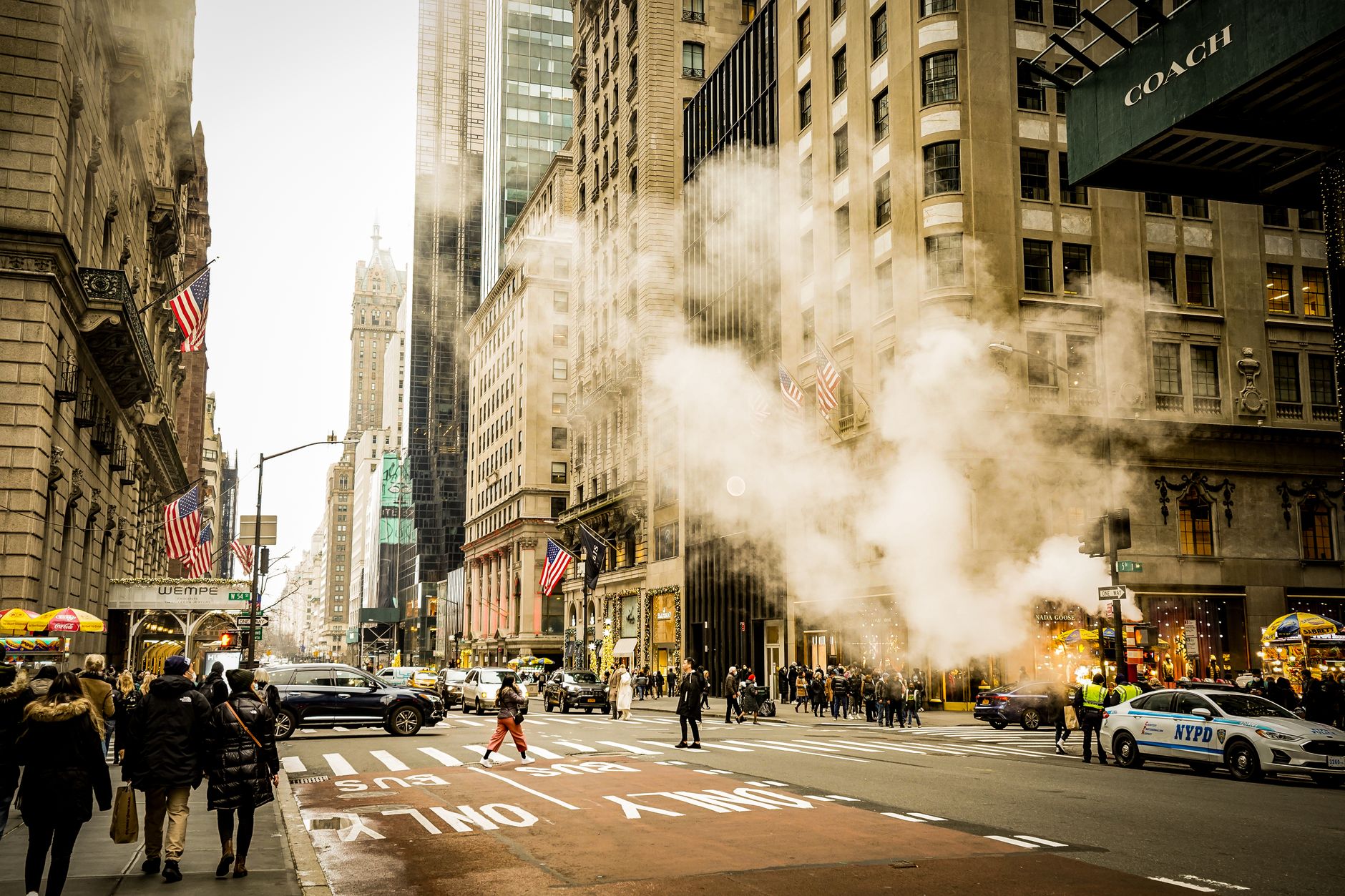 Blow Dry NYC Midtown: Prices, Styles, and Pro Tips