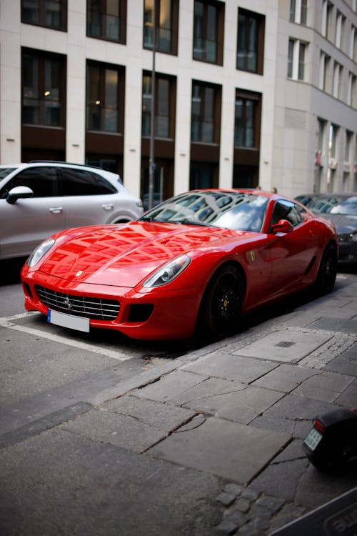 Foto stok gratis di luar rumah, diparkir, Ferrari
