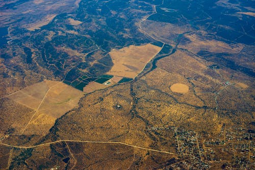 Darmowe zdjęcie z galerii z boiska, dolina, fotografia lotnicza