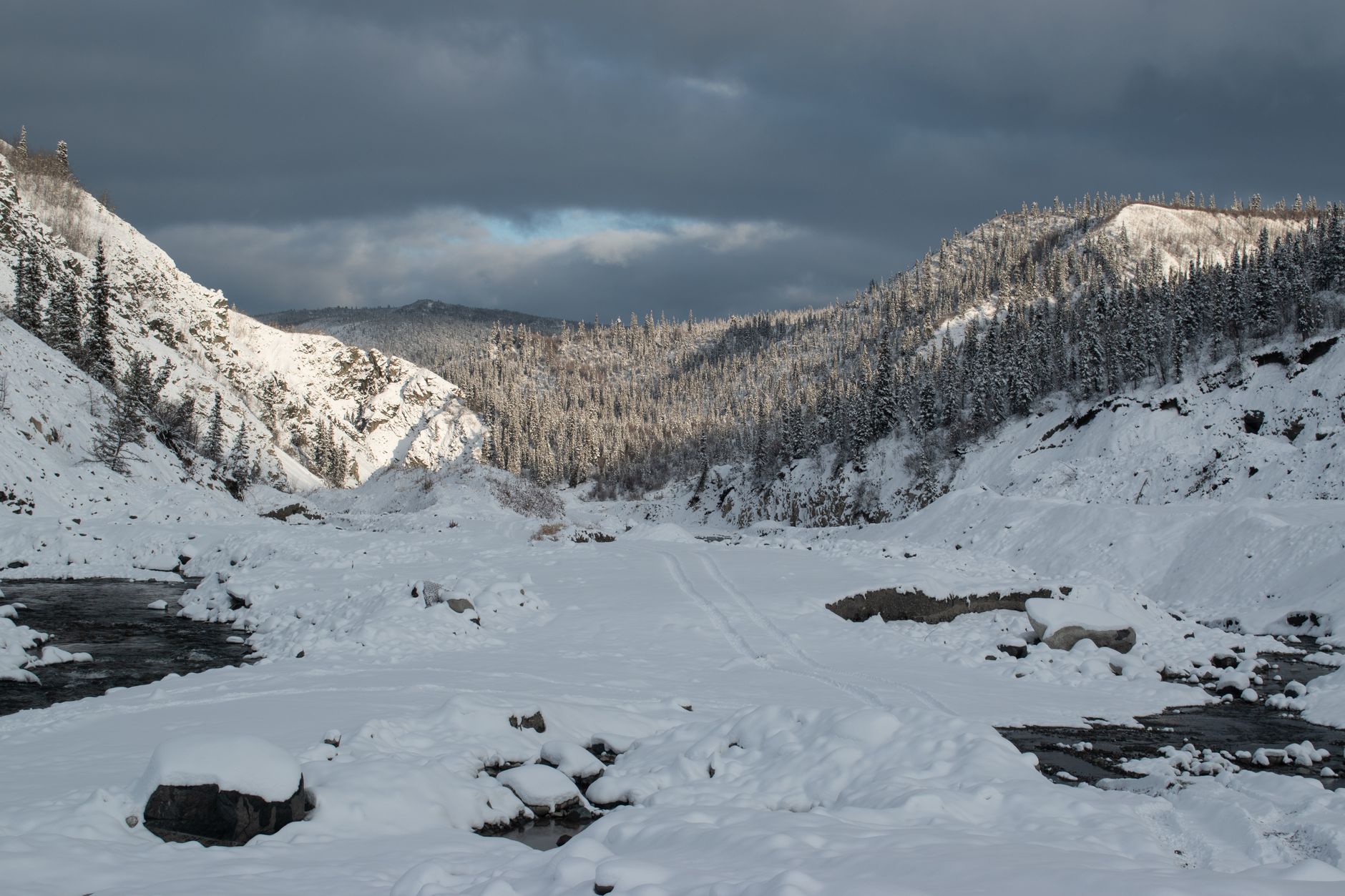 What to Pack for the Yukon: The Ultimate All-Season Layering Guide