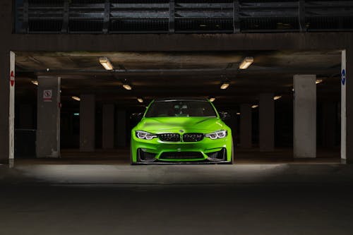 BMW, 녹색 자동차, 주차된의 무료 스톡 사진